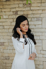 White With Black Accents (2 Piece)