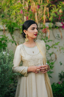 Ivory Kalidaar Pishwas (3 Piece)